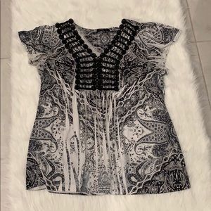 APT.9 T-shirt L White and Black